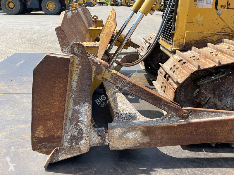 Buldozer Caterpillar D6T