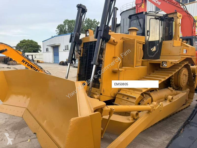بلدوزر Caterpillar D8R