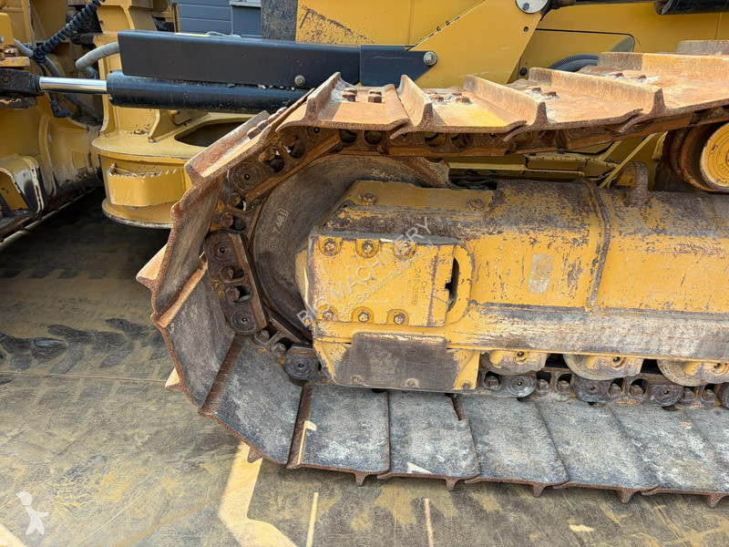 بلدوزر Caterpillar D4 LGP 15A ( / 2)