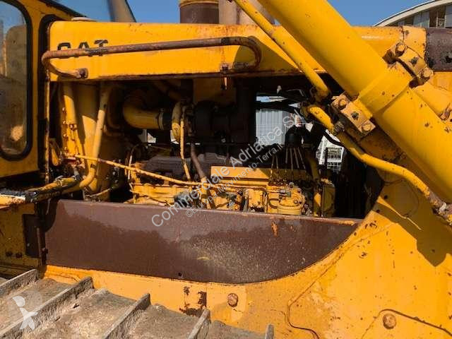 بلدوزر Caterpillar D6D