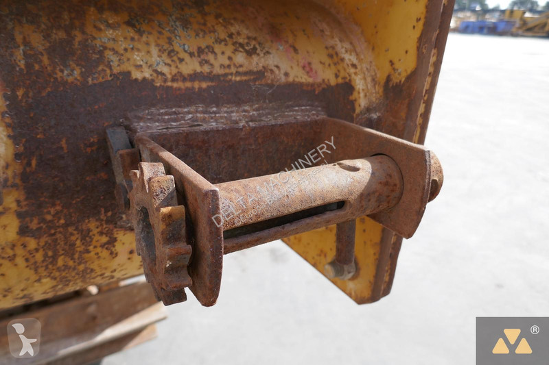 بلدوزر Caterpillar Pipe carrier