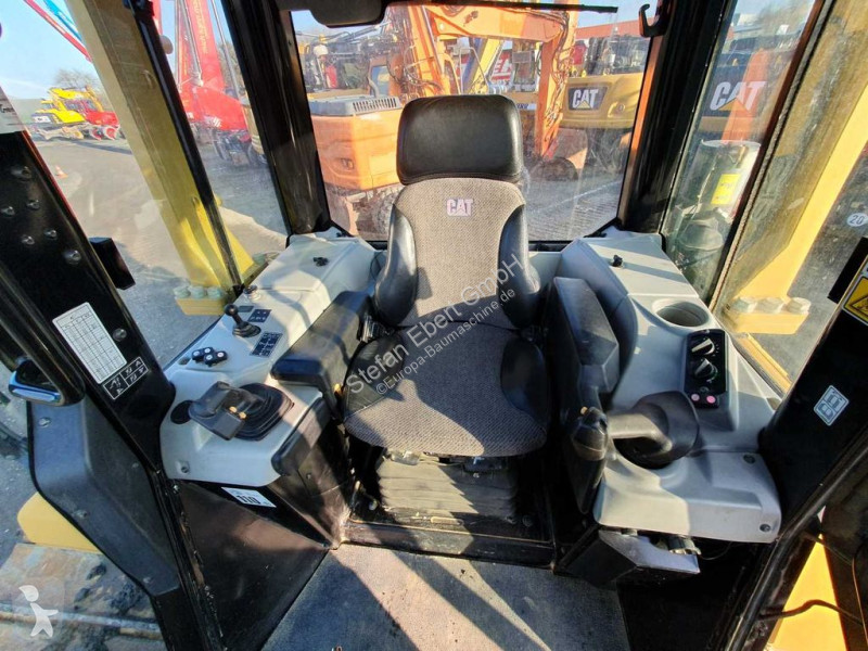 Bulldozer Caterpillar D6N LGP / 7.374h / 6-Wege...