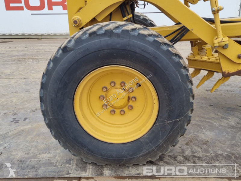 Buldozer Caterpillar 2