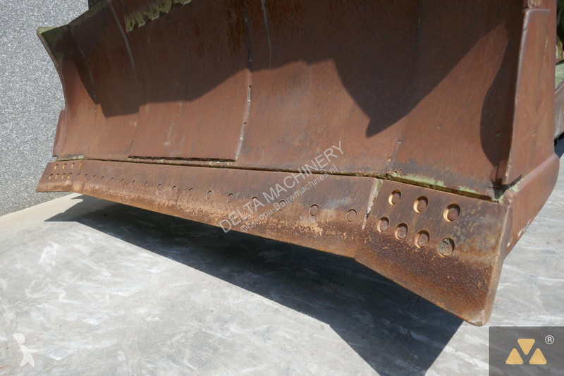 بلدوزر Caterpillar Ex-army