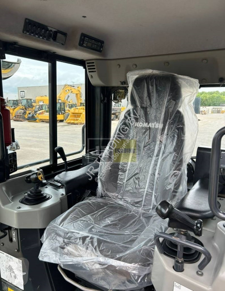 بلدوزر Komatsu PXI-24 (Topcon intelligent system)