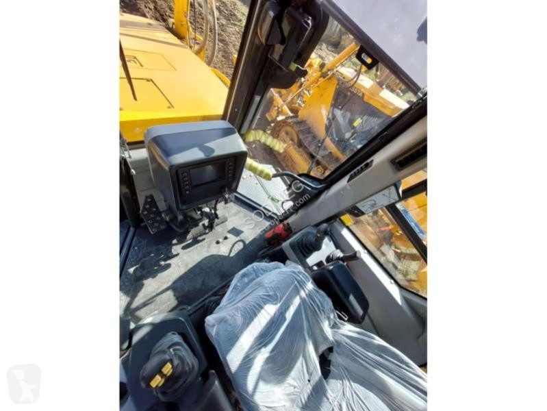 Bulldozer Dressta TD-15M SERIES2