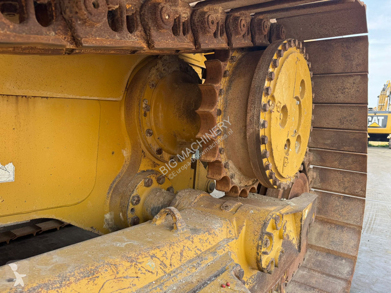 Bulldozer Caterpillar D6T