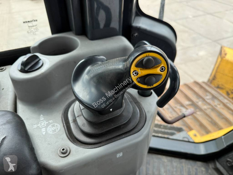 بلدوزر Komatsu -24 - Ripper Valve / Camera / Airco