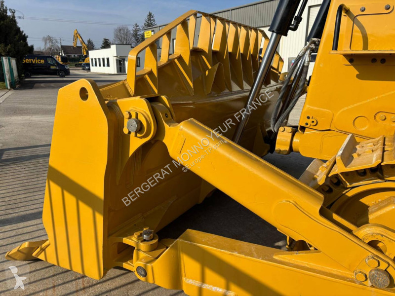 Бульдозер Caterpillar