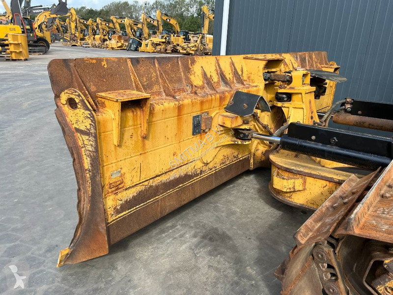 بلدوزر Caterpillar D6N