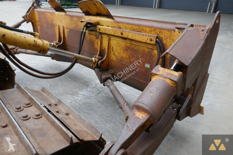 Bulldozer Caterpillar D6M