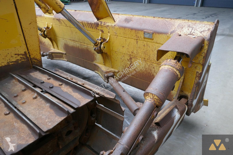Buldozér Komatsu EO