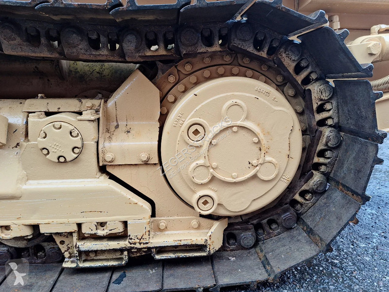 Buldozér Caterpillar 953B