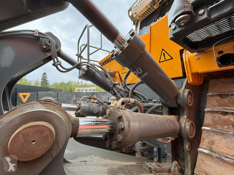 Bulldozer Liebherr 766 05 3D / RIPPER / Full...