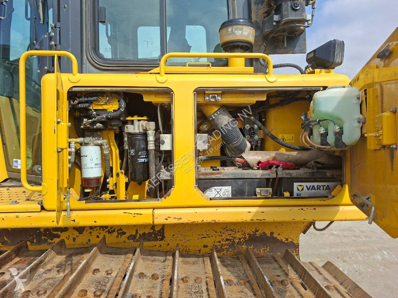بلدوزر Komatsu (with Topcon 3D GPS)