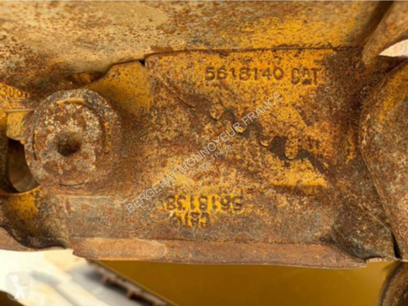 بلدوزر Caterpillar D6