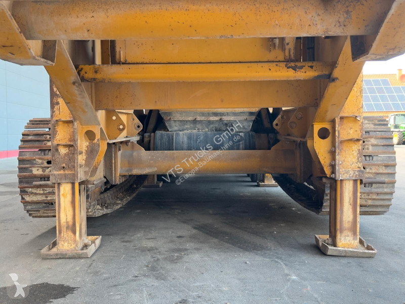 بلدوزر  Extec Screens & Crushers C12...
