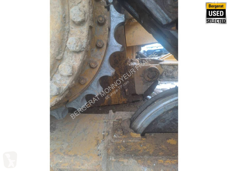 بلدوزر Caterpillar D6N4F LGP