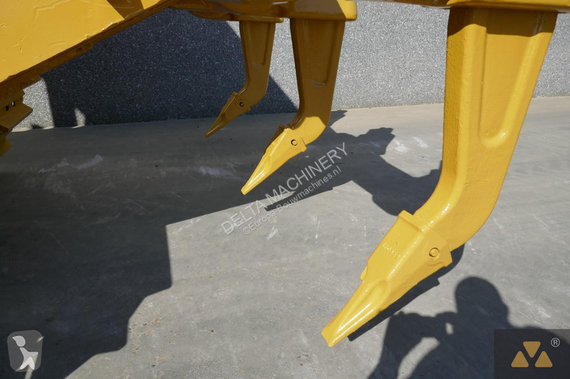 Bulldozer Caterpillar Ex-army