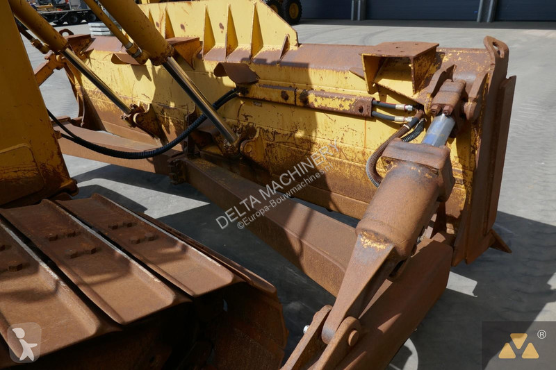Bulldozer Caterpillar D6T