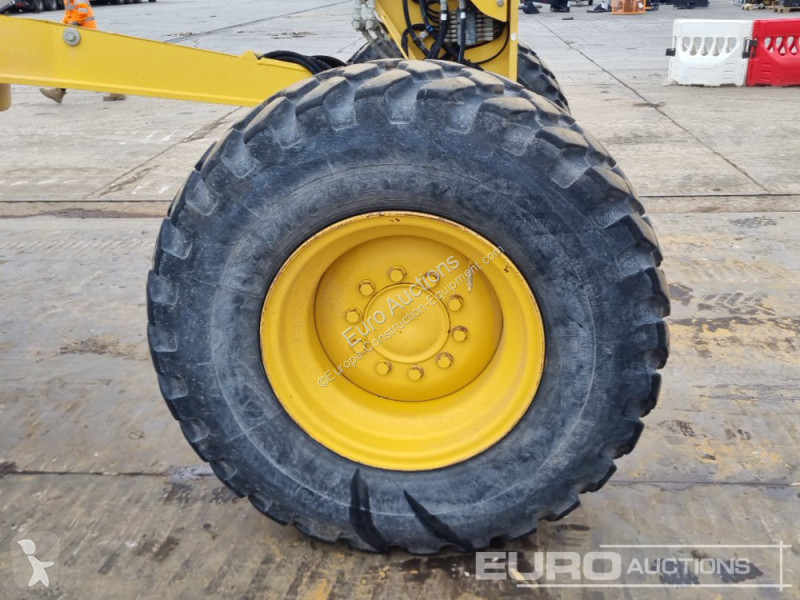 Buldozer Komatsu GD655-6