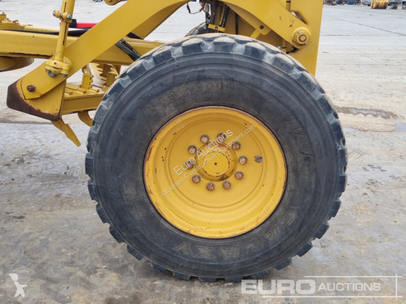 Buldozer Caterpillar 2