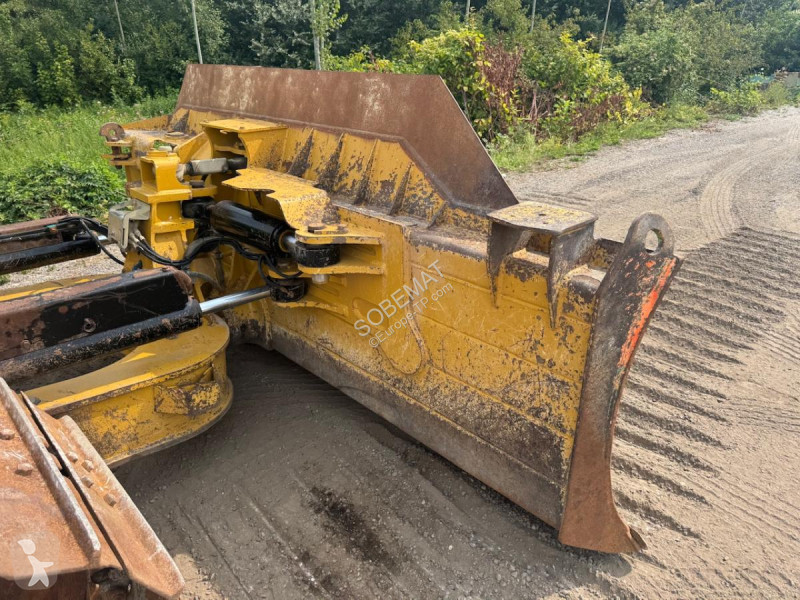 بلدوزر Caterpillar D6N