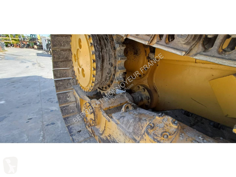 Buldozér Caterpillar D6T3B XW