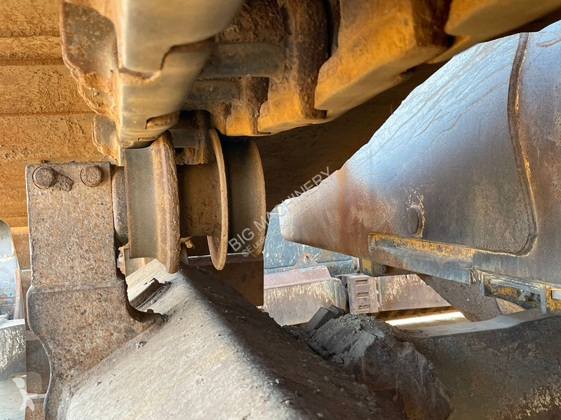 بلدوزر Liebherr 736LGP