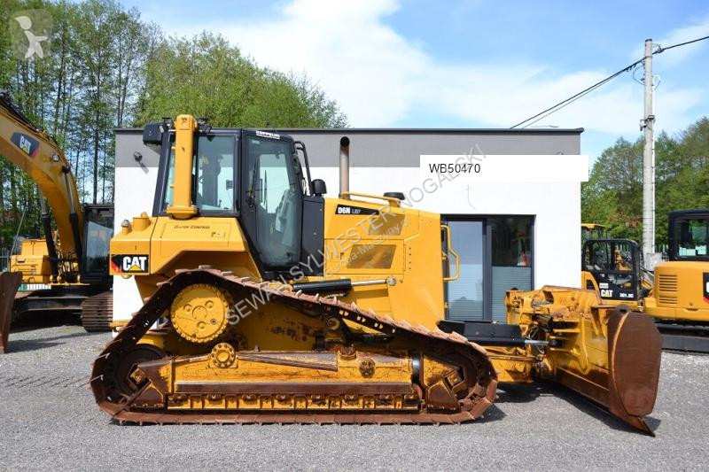بلدوزر Caterpillar D6N