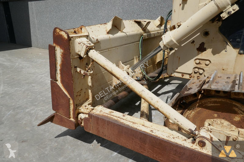 Buldozér Caterpillar Ex-army