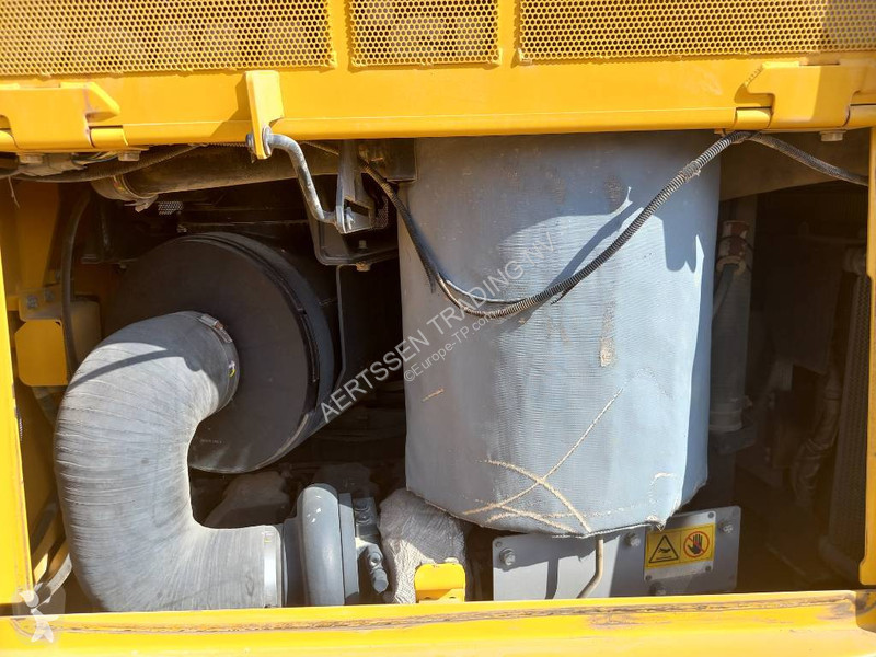 بلدوزر Komatsu D155A-6R (4pcs available for...