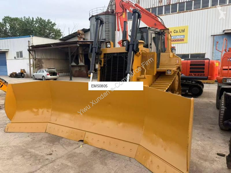 بلدوزر Caterpillar D8R