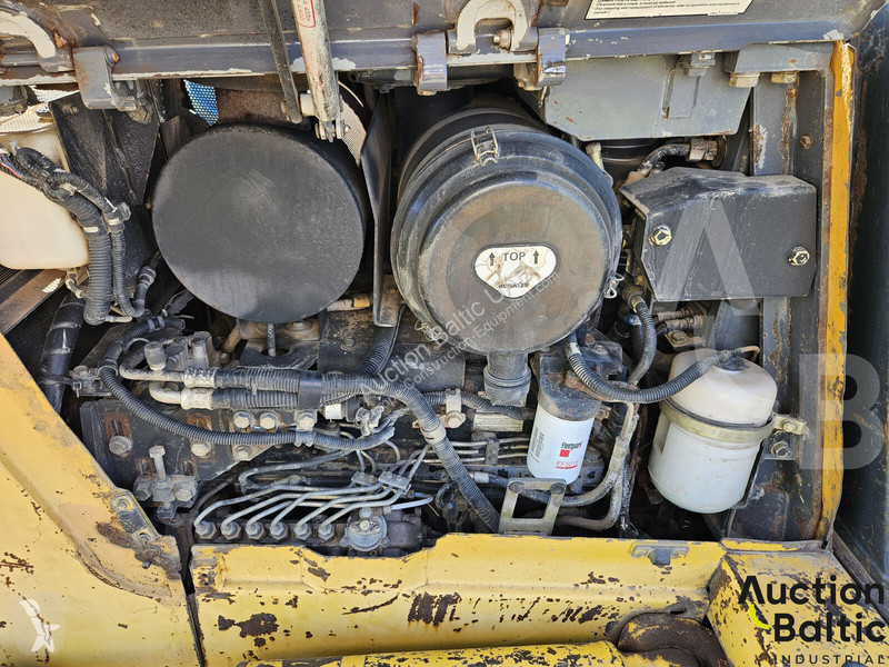 بلدوزر Komatsu