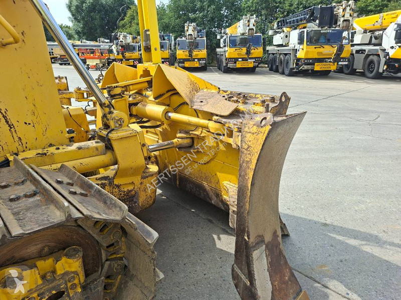 بلدوزر Komatsu (with Topcon 3D GPS)