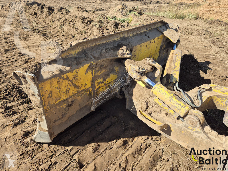 Бульдозер Komatsu