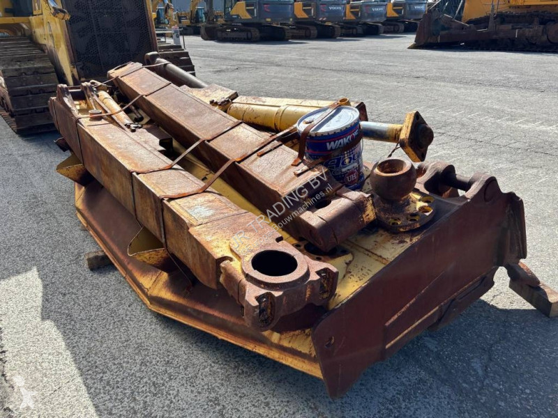 Булдозер Komatsu D 155 AX-7