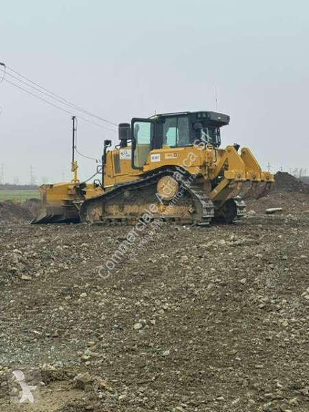 بلدوزر Caterpillar D6