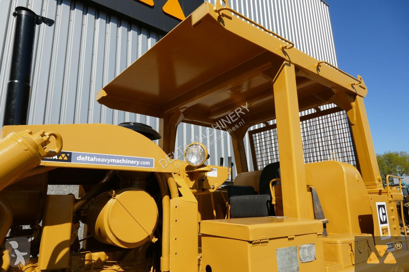 Bulldozer Caterpillar Ex-army