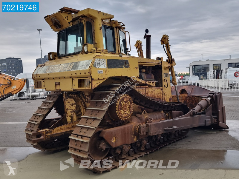 بلدوزر Caterpillar D8 N