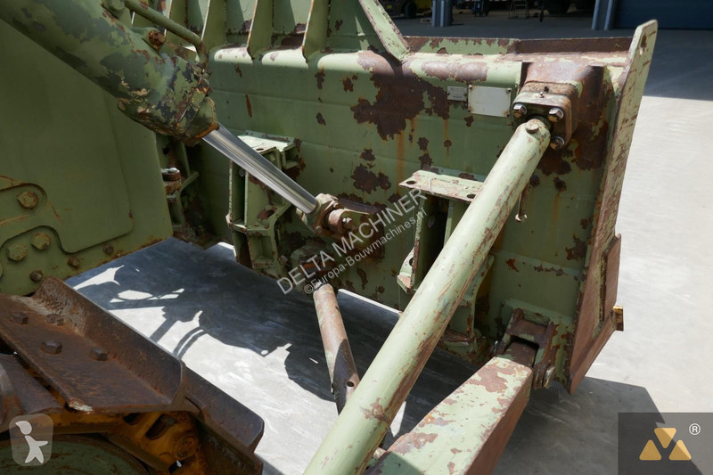 بلدوزر Caterpillar Ex-army