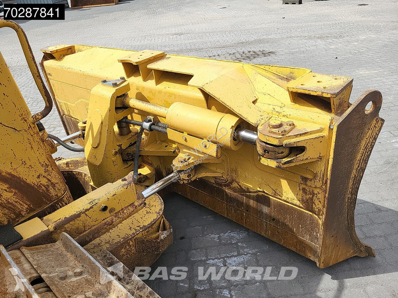 Buldozer Caterpillar D6  RIPPER