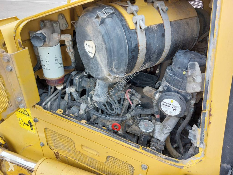 بلدوزر Komatsu PXi-23