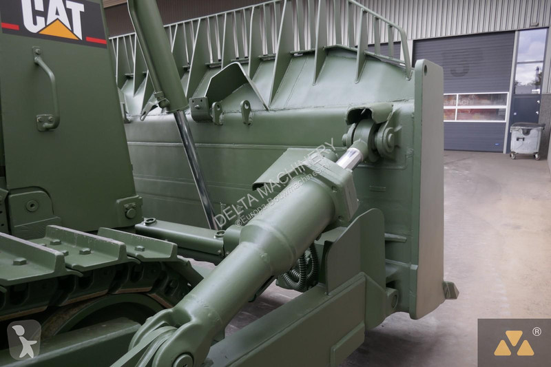 بلدوزر Caterpillar Ex-army
