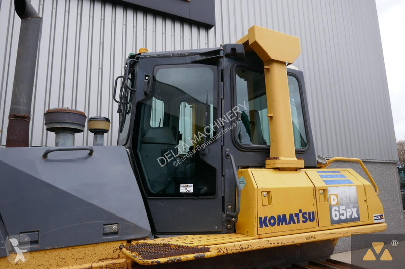 Buldozér Komatsu EO