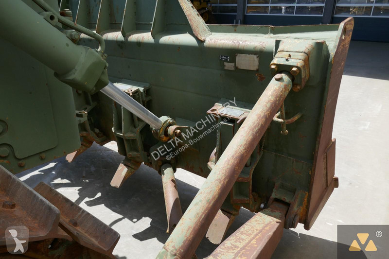 Buldozér Caterpillar Ex-army
