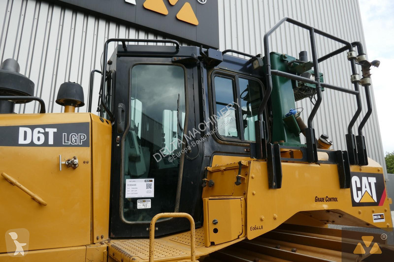 Buldozer Caterpillar D6T
