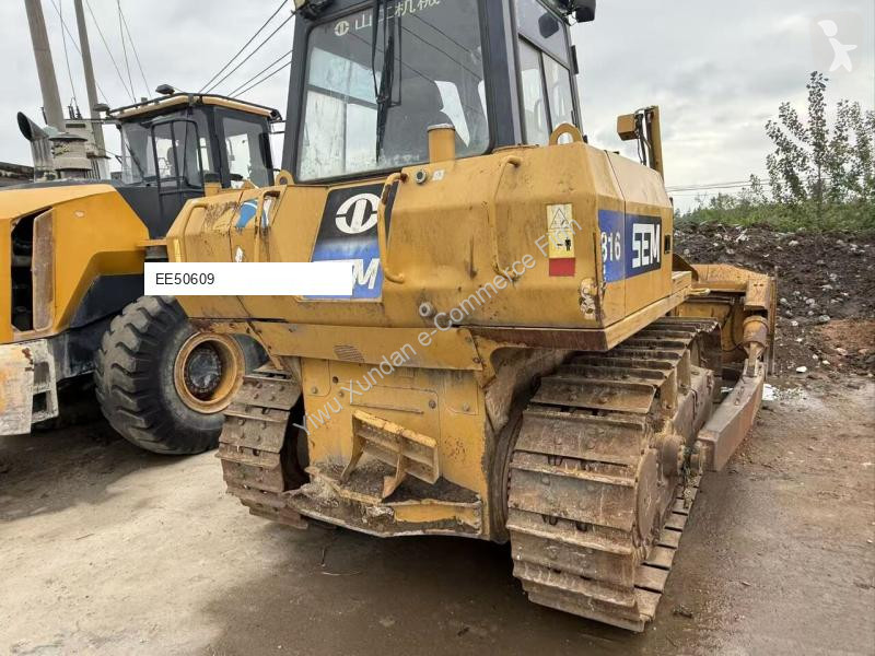 Buldozer SEM 816