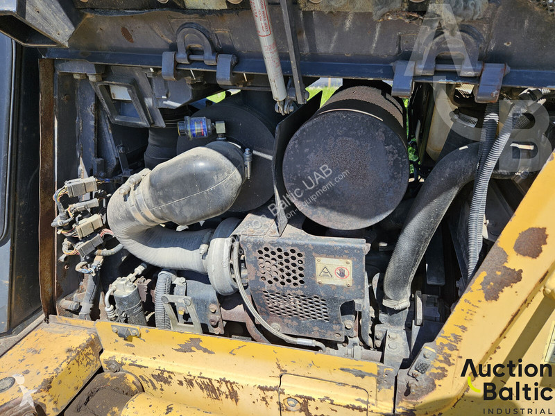 بلدوزر Komatsu