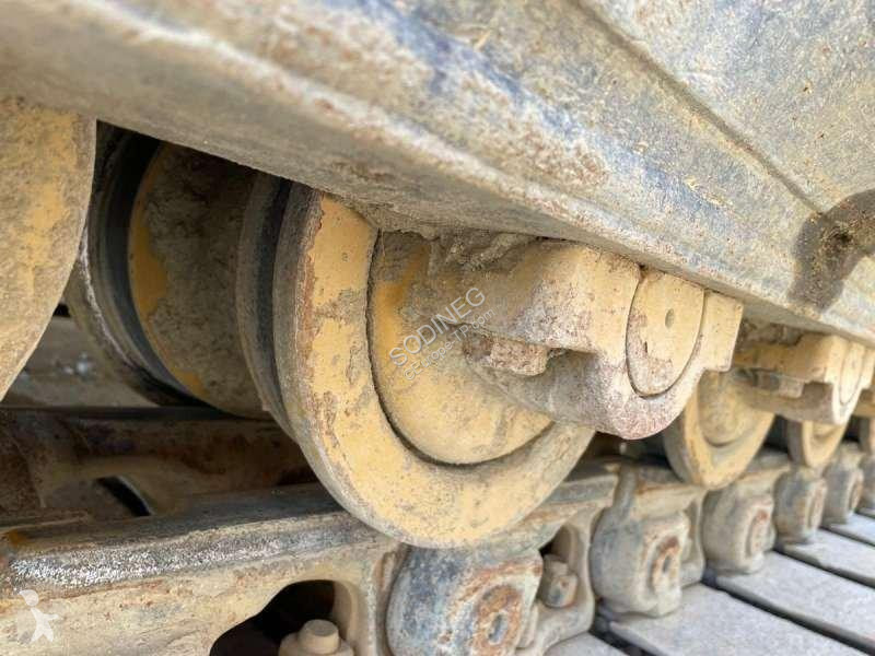 بلدوزر Komatsu